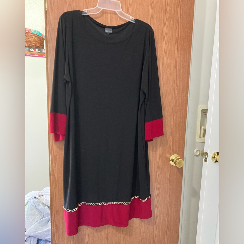 Worn as Maternity dress gold tone chain trim at bottom